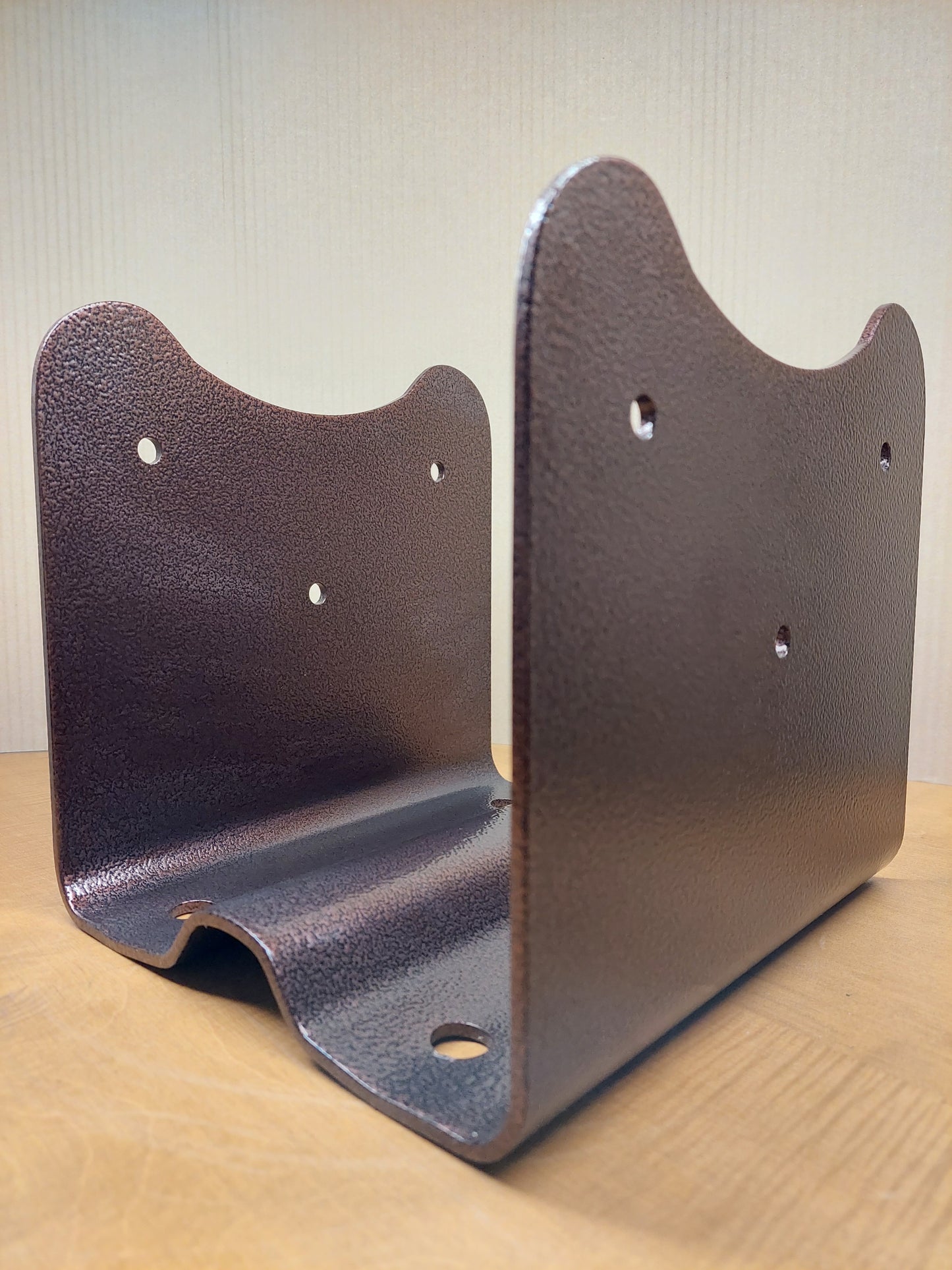 Staffa Portapilastro 20x24 - Finitura Marrone Bucciata